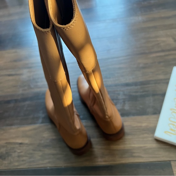 Vince Camuto Alfella Tall Leather Boots NWOT - Picture 6 of 12